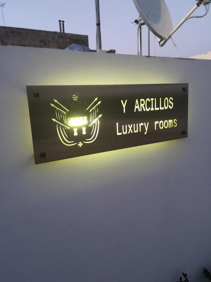 Y Arcillos Luxury Rooms Cin Ito75O35B4Ooo468O2 Lecce Kültér fotó