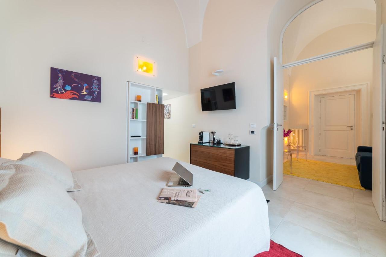 Y Arcillos Luxury Rooms Cin Ito75O35B4Ooo468O2 Lecce Kültér fotó